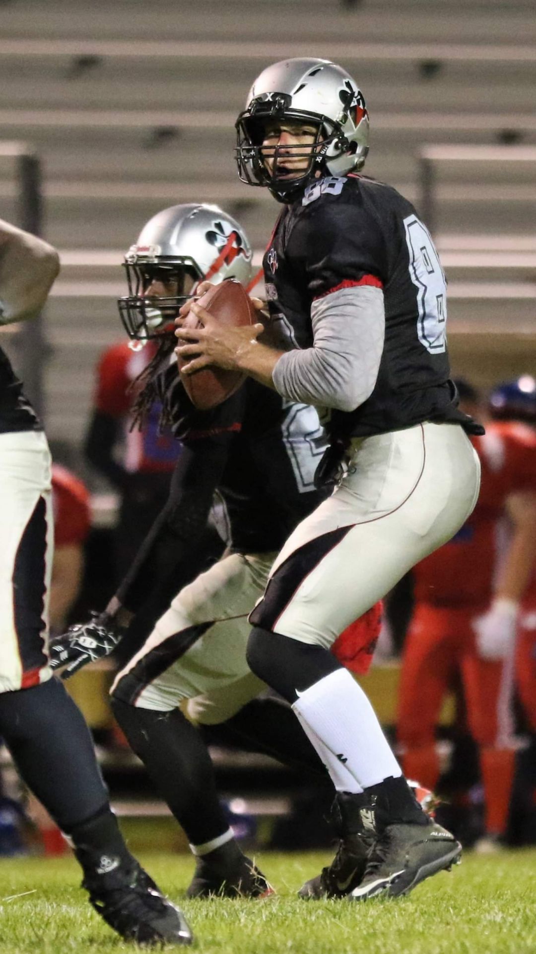 Dale Wroblewski QB action